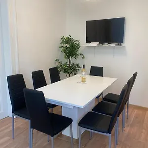  Apartament Designed Next To Vaclav Square With Terrace And Private Garage